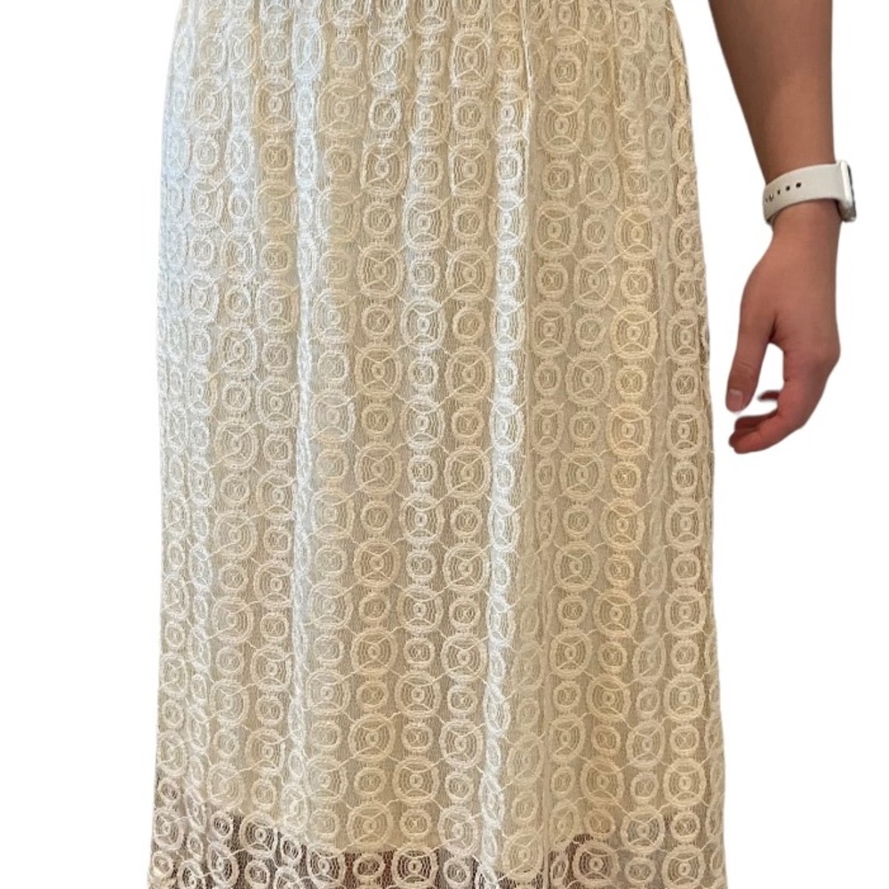 LAPIS Women’s beautiful lace skirt Size M